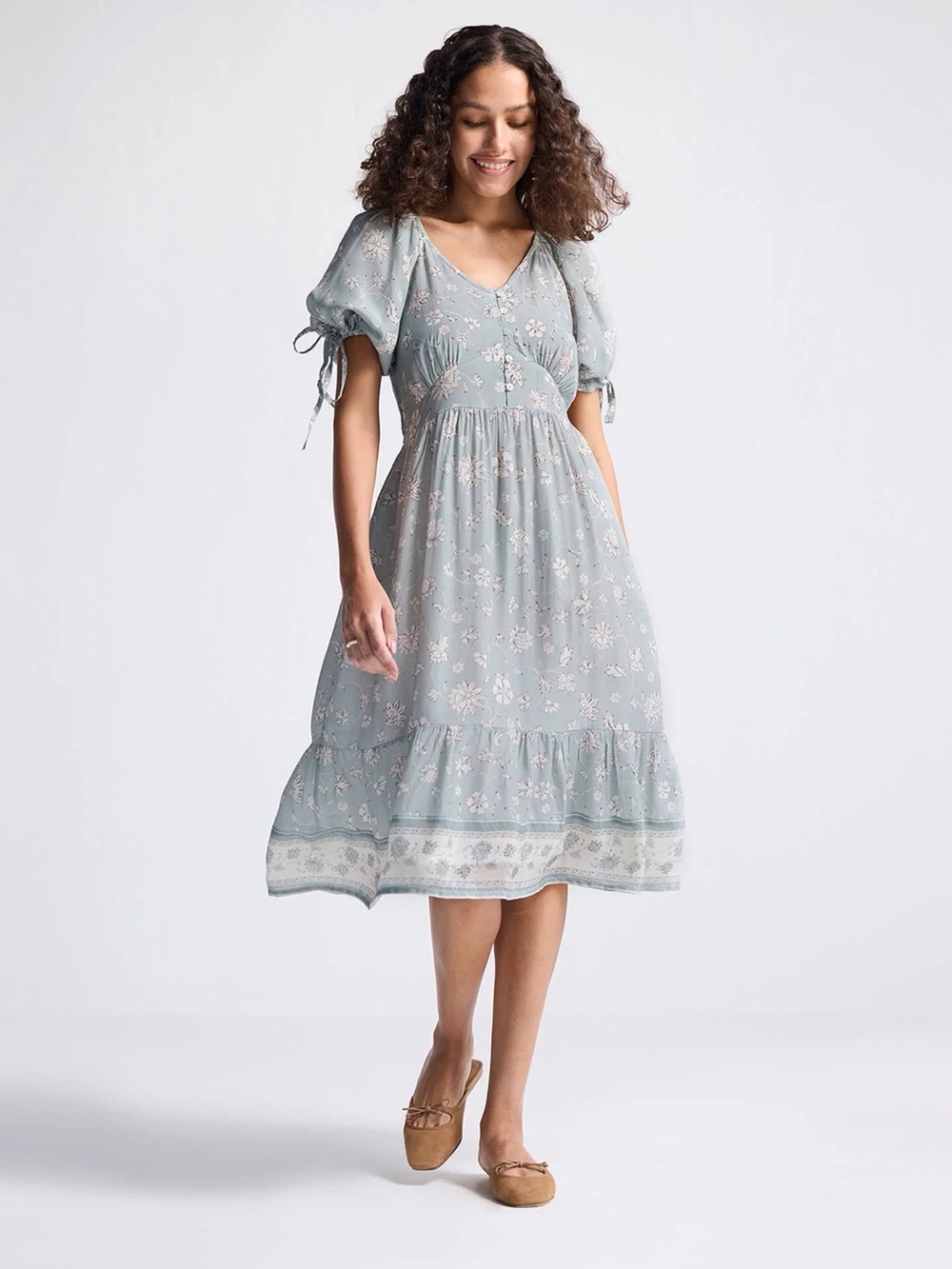 NWT- Reistor puff sleeve midi dress